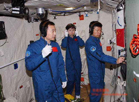 宇航員倉內工作服